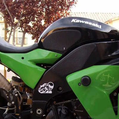 TechSpec Kawasaki ZX-10R 2004-2007 Tank Grip - Sportbike