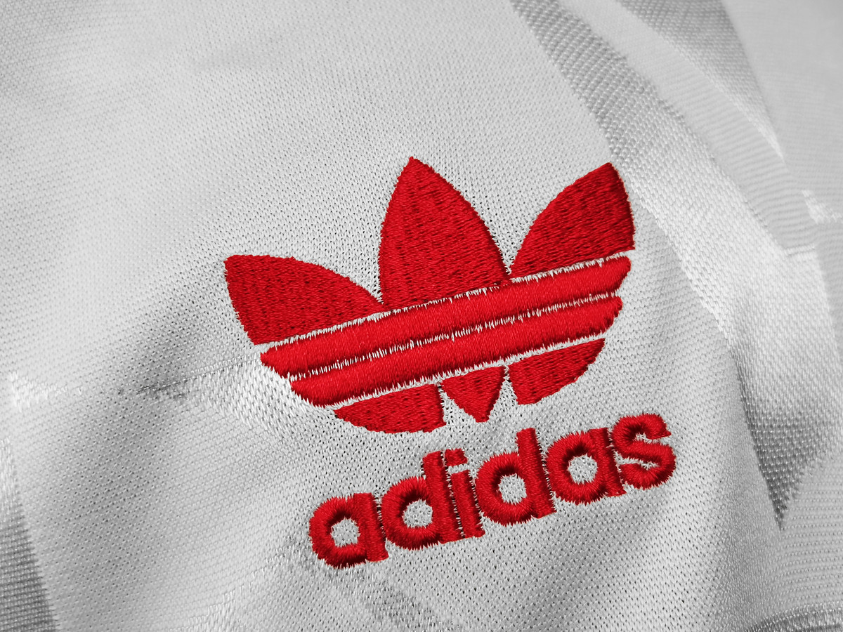 Manchester United 1991 Men's Away Retro Shirt