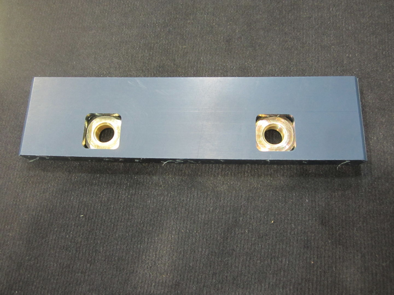 1001117658: JLG PAD,WEAR