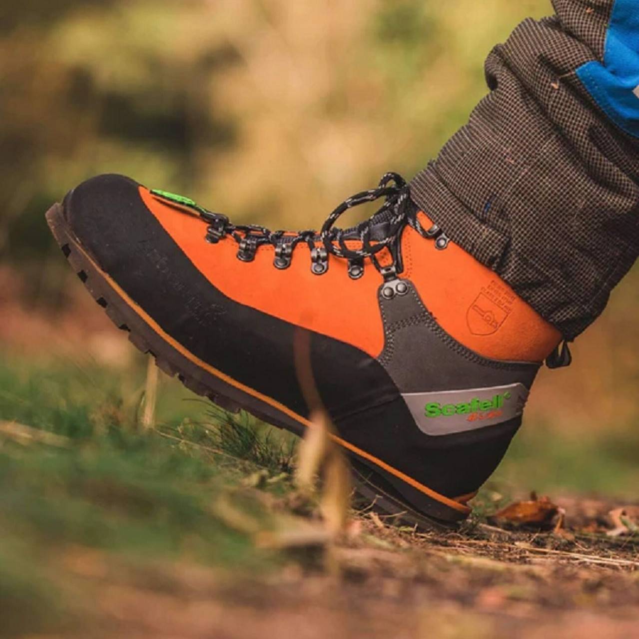 ARB-AT33500-38: Arbortec BOOT SCAFELL LITE SZ 6 ORNG