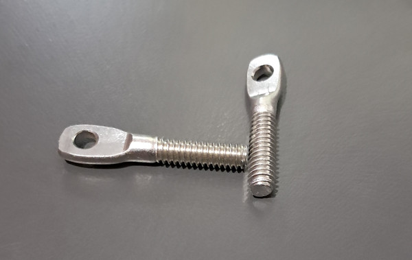 F18 spinnaker bridle hull bolts 