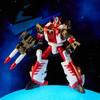 Harness the Power of Energon: Comes with double-barreled blaster accessory. Accessory attaches to figure in both modes.