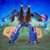 This Dirge toy for 8 year old boys and girls comes with 2 Null Ray accessories that attach to the figure in both modes.