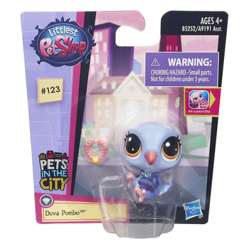 Littlest Pet Shop Get the Pets #123 DUVA POMBO the Pigeon in packaging.