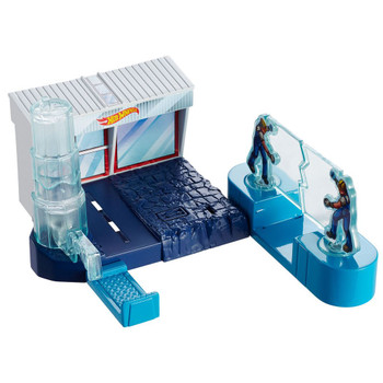 Topple the glass tower as your car races past and through the glass sheet! 