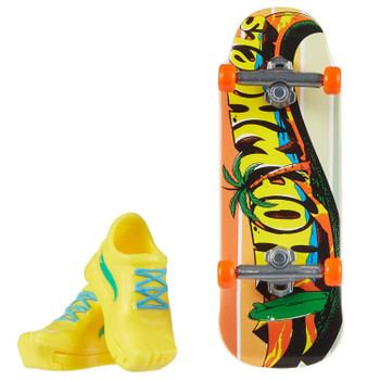 Hot Wheels Skate ON VACATION Fingerboard and Skate Shoes.