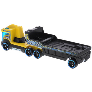 Room to carry a Hot Wheels car (sold separately) on the trailer