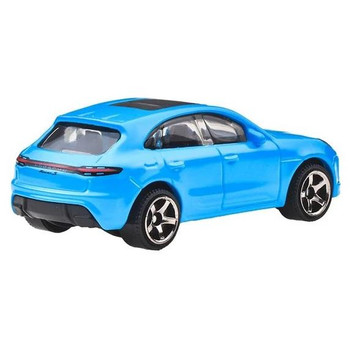 Porsche Macan S in Miami blue, with a black base