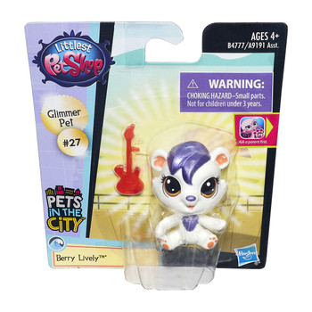 Littlest Pet Shop Pets in the City #27 BERRY LIVELY the Bear in packaging.