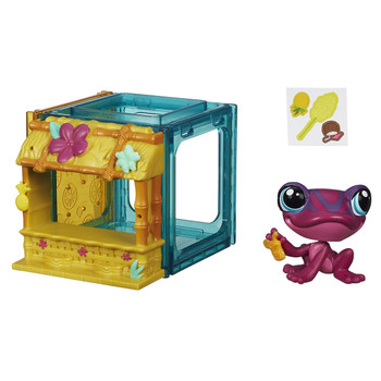 This set comes with a frog figure named Tad Paulen (#4026) and shows the cute little tiki bar where he loves to hang out!
