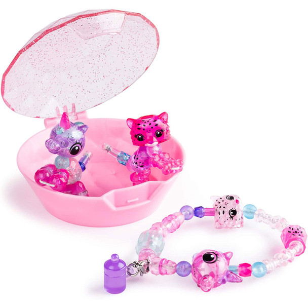 These super cute, bejewelled pets turn into sparkling bracelets! Connect the ends of this string of jewels & create a stunning bracelet—the perfect accessory for any outfit.