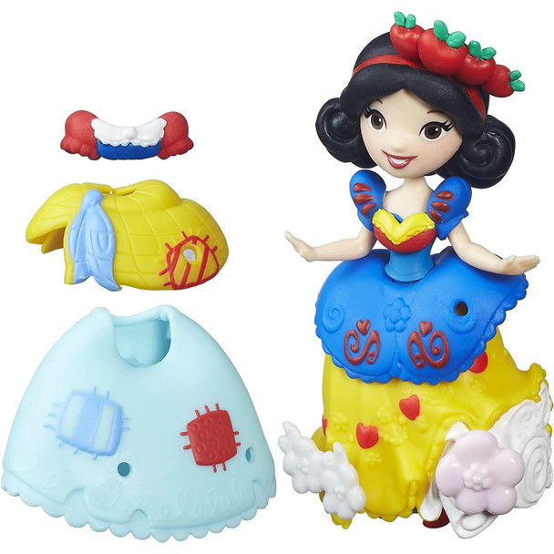 Girls will love transforming Snow White's look from her everyday outfit to an elegant ball gown! The Snow White doll comes with 2 different outfits that girls can use to create fun fashion combinations.