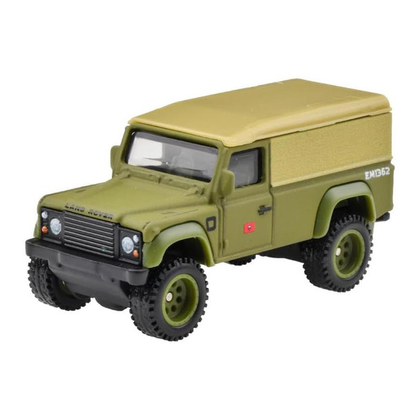 This Land Rover Defender 110 has a green deco.
