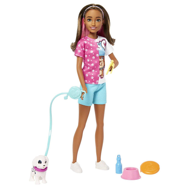 Skipper doll explores the working world with a series of First Jobs in Skipper and the Big Babysitting Adventure, and kids can bring the action to life with this dog walker set!