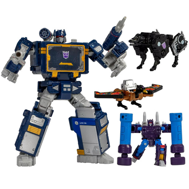 This G1 Universe Soundwave Transformers figure comes with G1 Universe Buzzsaw, Ravage, and Decepticon Rumble figures that convert to cassette tape mode in 4, 7, and 8 steps.