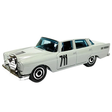 Matchbox ´62 Mercedes-Benz 220 SE Sedan – Ewy Rosqvist Edition, Modellauto Im Maßstab 1:64