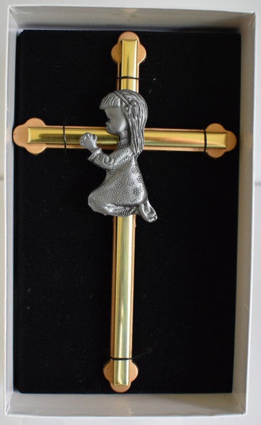 praying girl cross