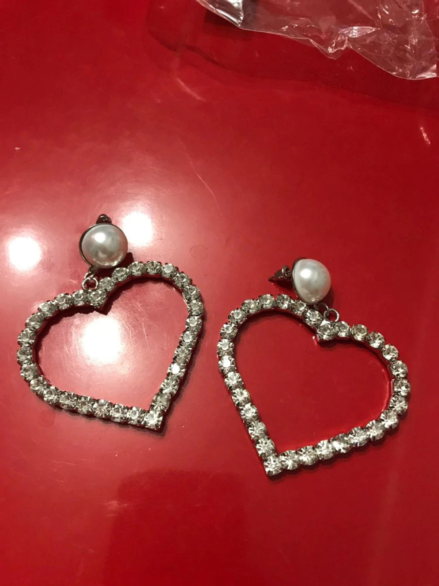 ピアス VINTAGE HOLLYWOOD Essential Heart Earrings 4BFK514 Oversize Lover Drama Pearl Heart Earrings - kellinsilver.com