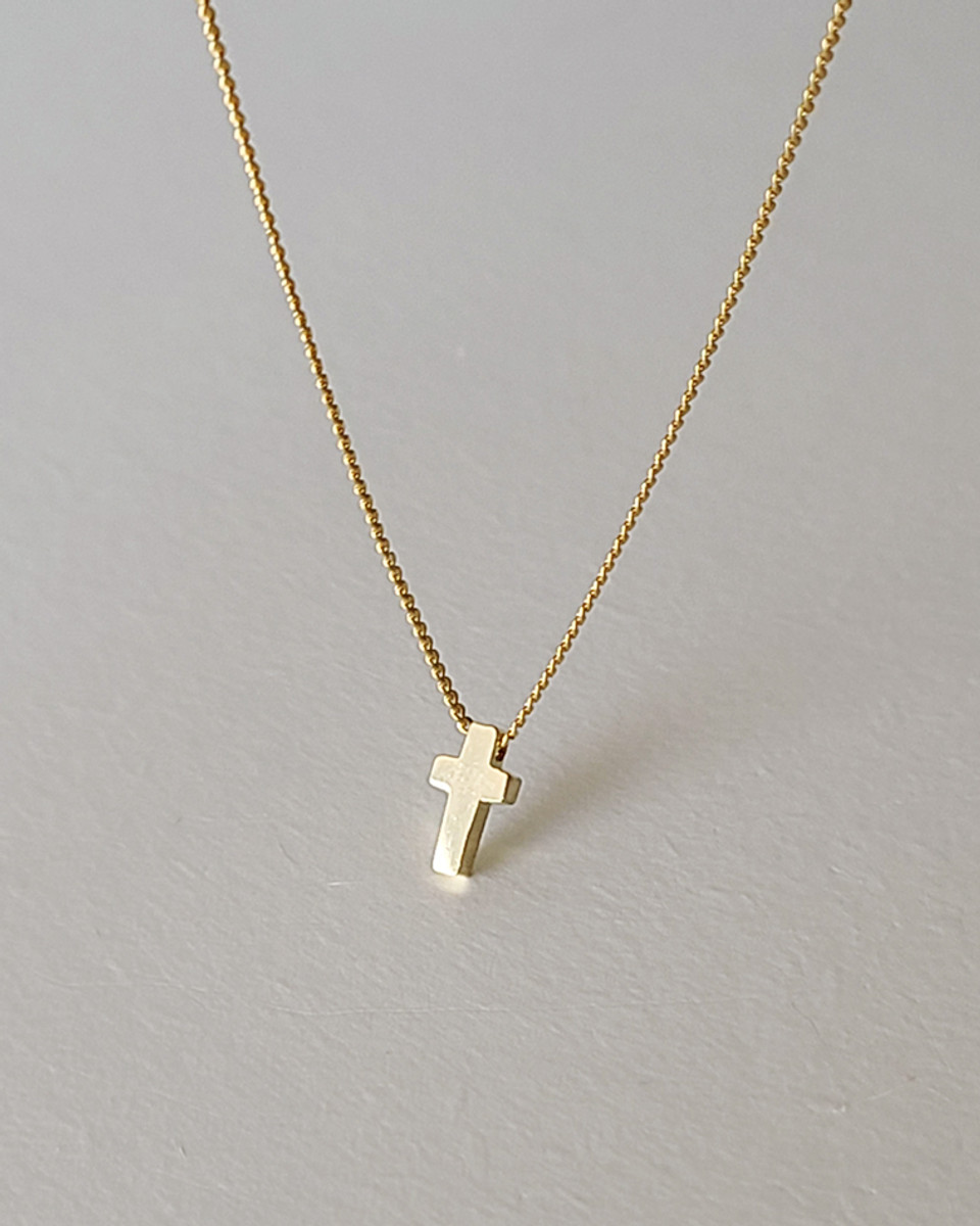 Tiny Gold Cross Necklace Small Gold Cross Faith Necklace Delicate Dainty  Everyday Illusy - Etsy | Diamond cross necklaces, Gold chains for men, Gold  cross necklace