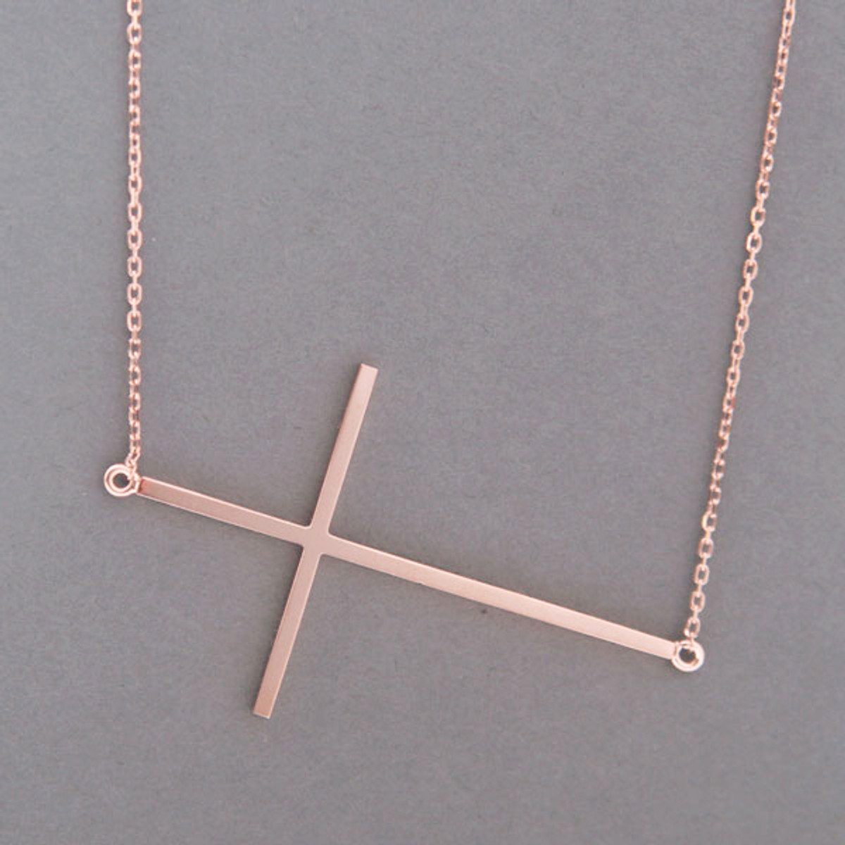 Cross Pendant in 10K Rose Gold | Peoples Jewellers