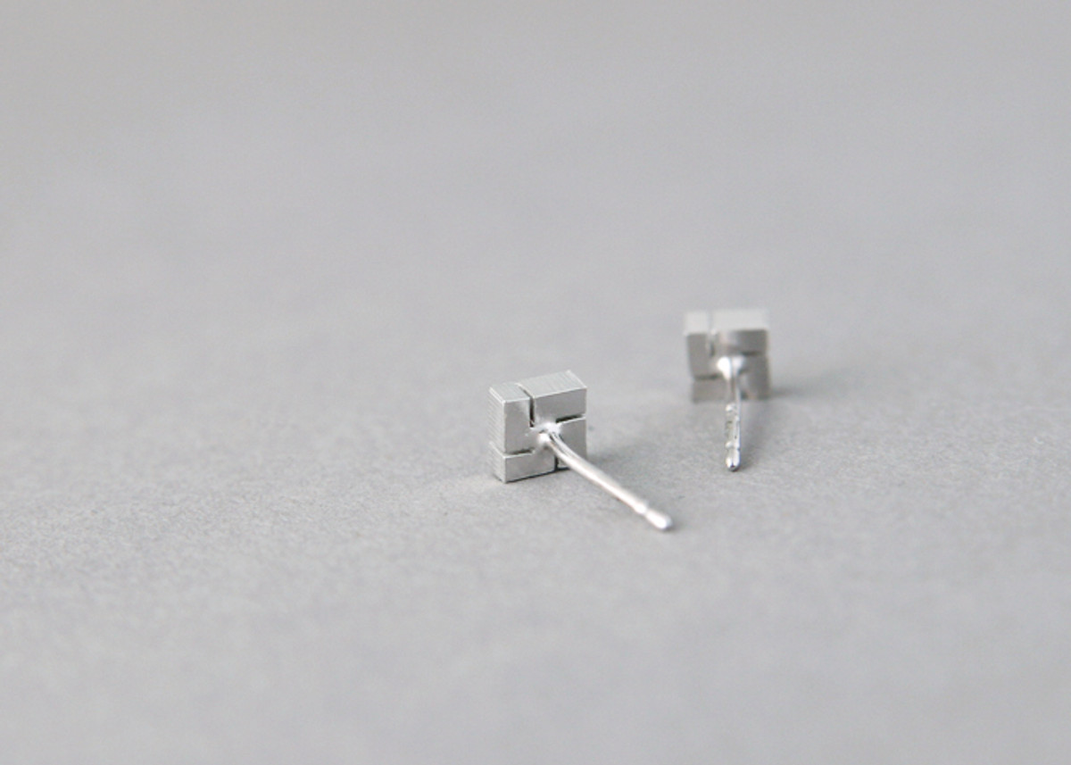 Tiny Buddhism Swastika Earrings Studs Sterling Silver - kellinsilver.com