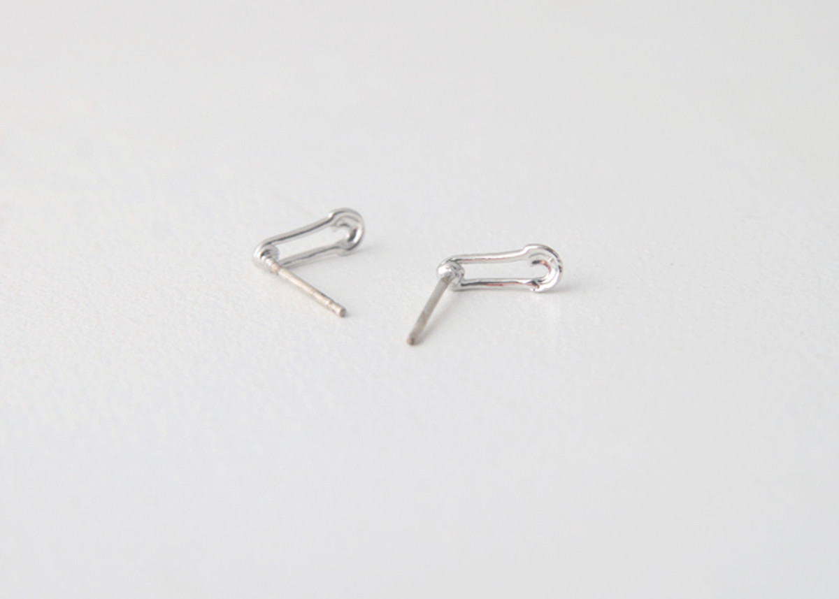 Tiny Safety Pin Earrings Stud 