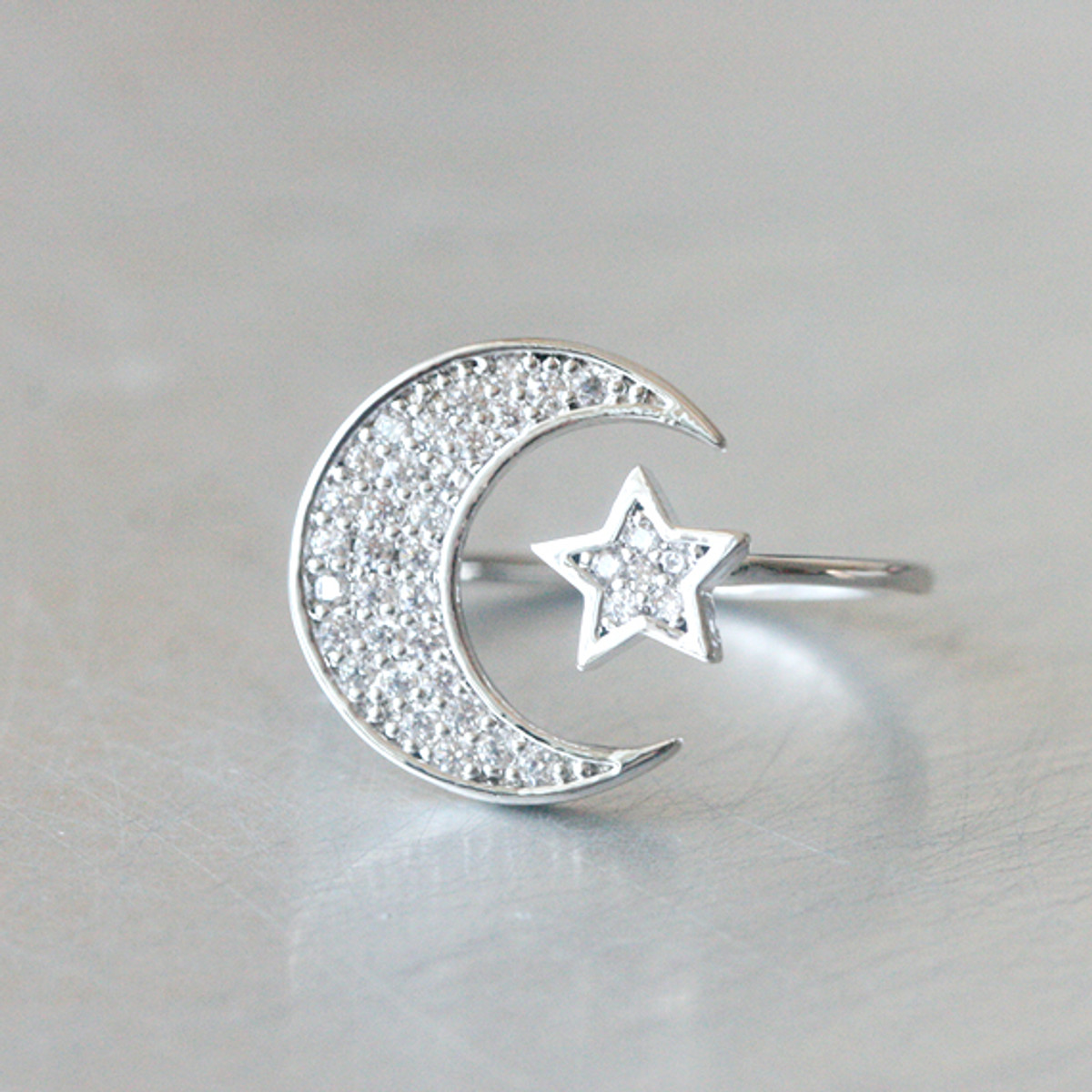 Swarovski Crescent Moon and Star Ring White Gold - kellinsilver.com