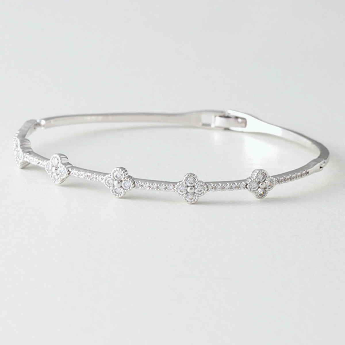 Swarovski strand clover bracelet clearance