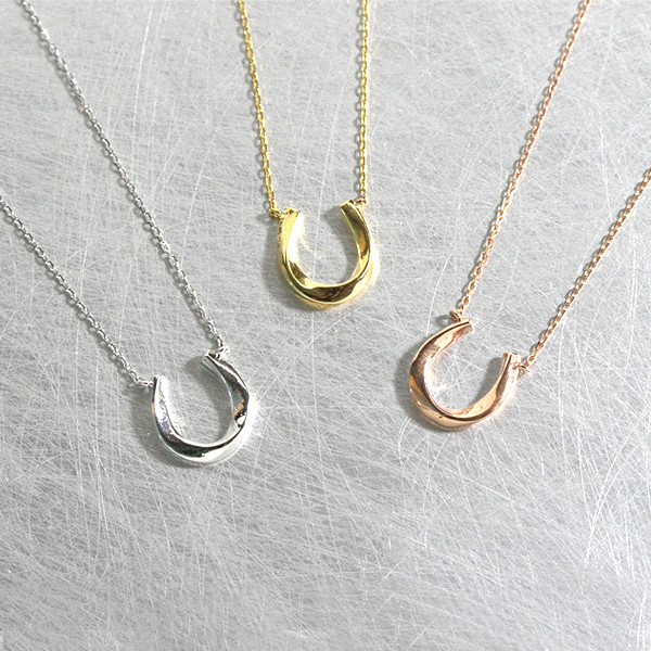 Gemma Horseshoe Necklace - Silver