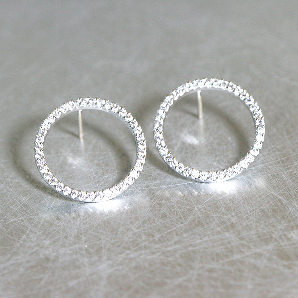 Swarovski Crystal Interlocking Circles Stud Earring in 18k White Gold