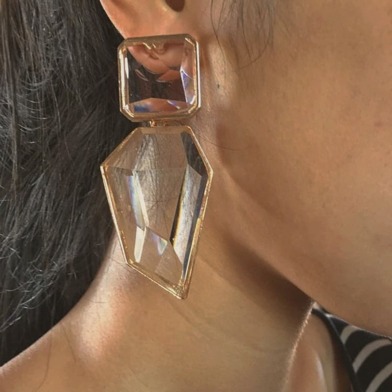 Clear Ice Drop Earrings from kellinsilver.com