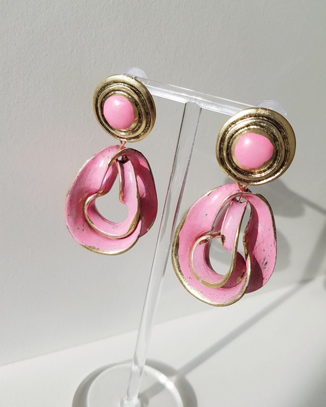 Antique Vivian Earrings in Pink on kellinsilver.com