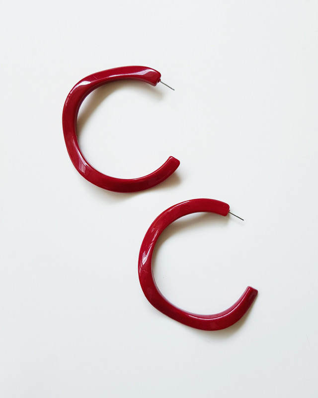 Wave Scoop Acrylic Earrings in Red on kellinsilver.com