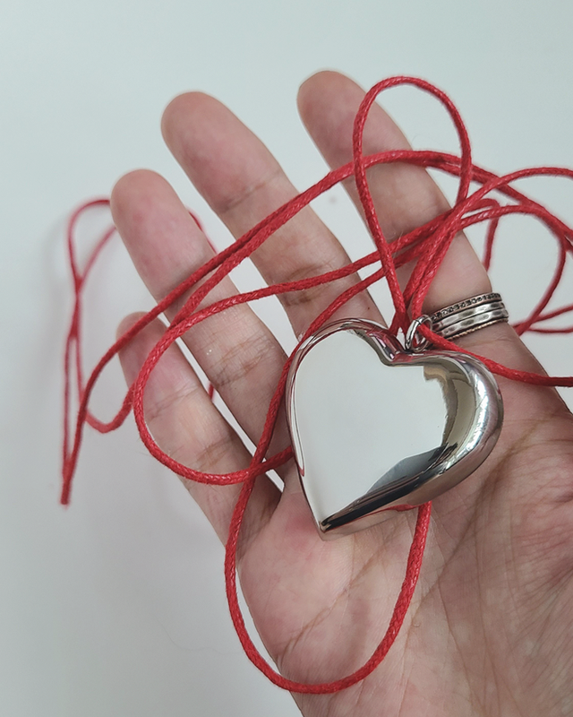 Large Stainless Steel Puffy Heart Choker  Necklace in Red on kellinsilver.com