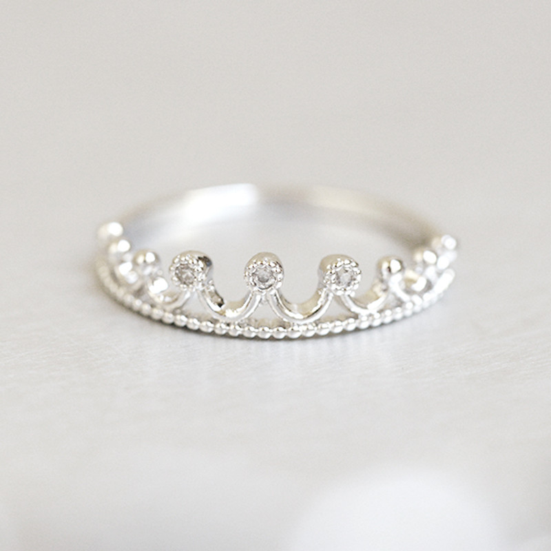 Crown Tiara Ring White Gold from kellinsilver.com