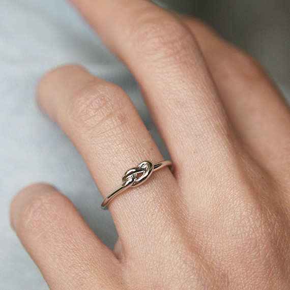 Thin Love Knot Ring White Gold