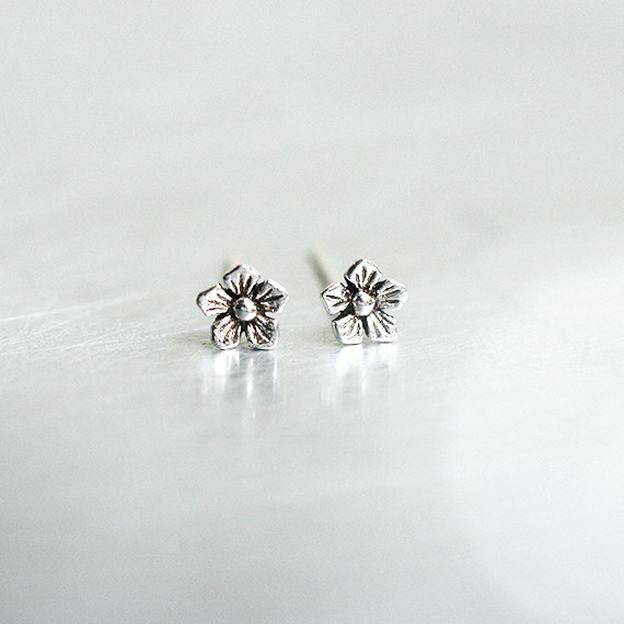 Oxidized Silver Tiny Daisy Earrings Stud