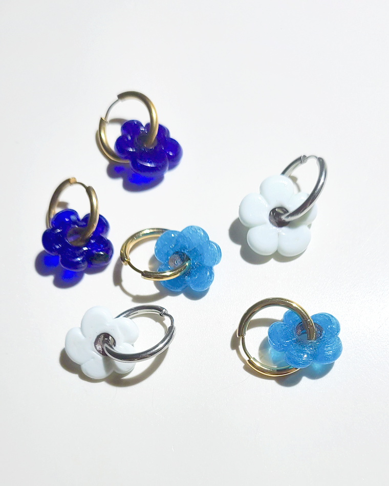 Mini Fleur Glass Earrings in Blue - kellinsilver.com