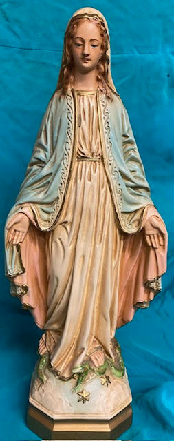 Vintage Chalkware Statue of Our Lady Crushing serpent - Stunnung