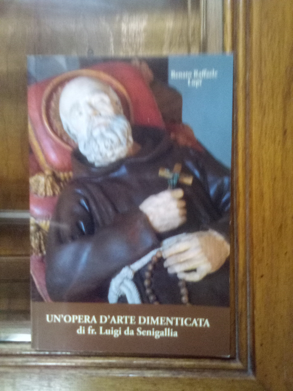 UN OPERA DE ARTE DIMENTICATA - DI FR. LUIGI DA SENIGALLIA - THIS IS A USED SPANISH BOOK IN GOOD CONDITION WITH BEAUTIFUL COLORED PHOTOS.