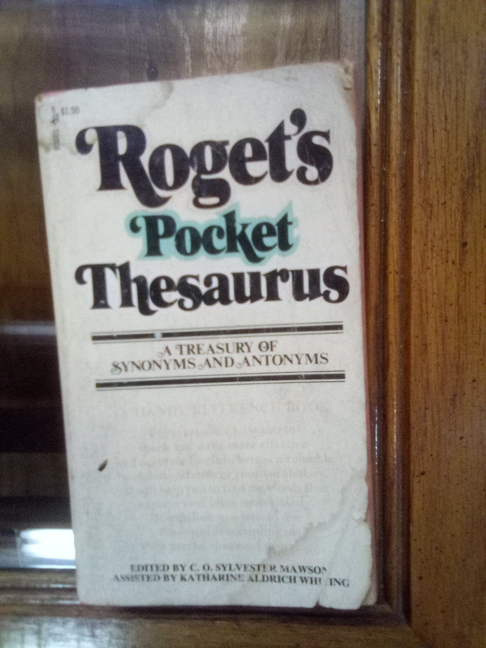 ROGET'S POCKET A TREASURY OF SYNONYMS AND ANTONYMS.