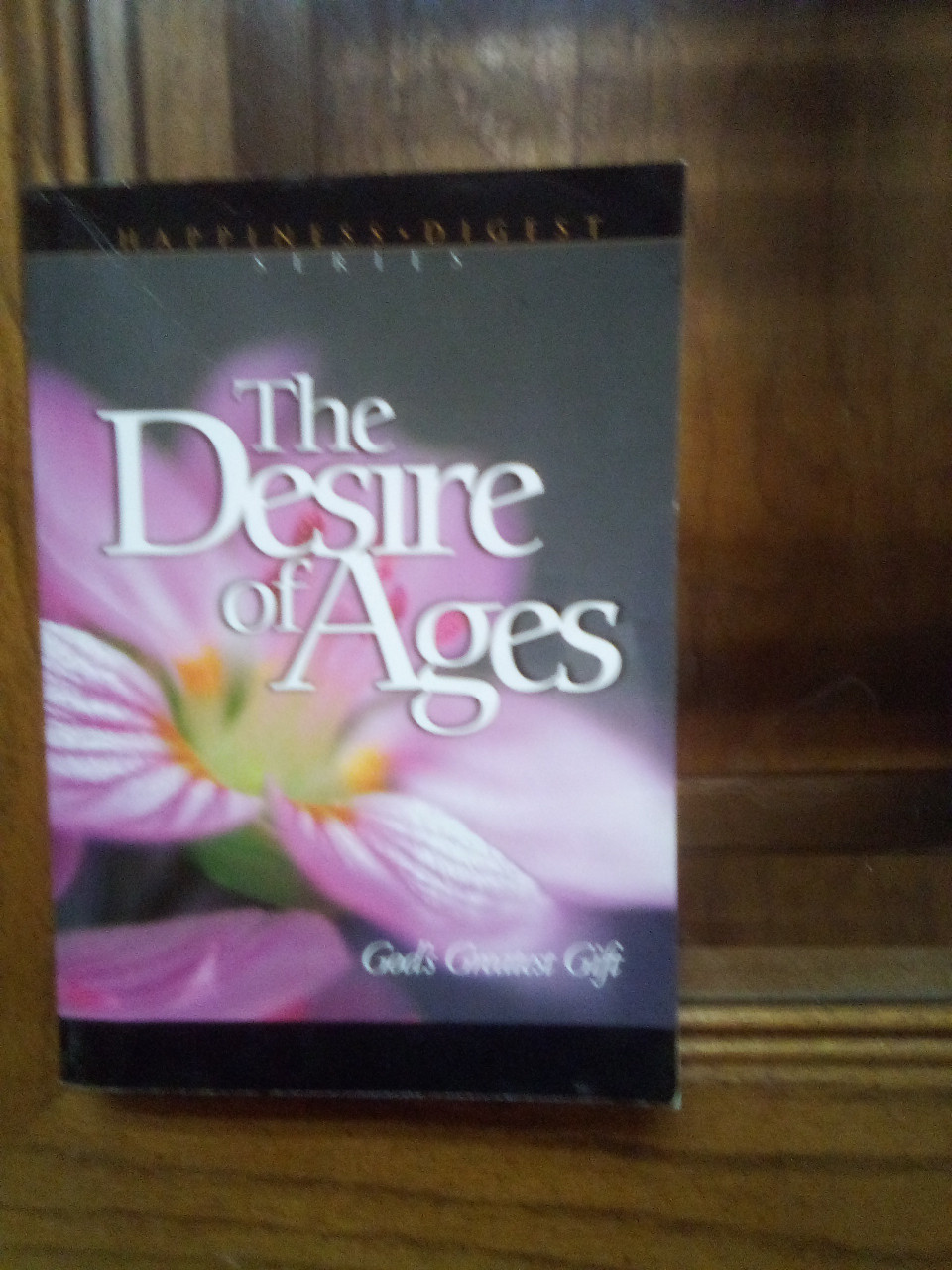 This book tells the life of Jesus Christ the Son of God. It allows the reader to experience what it was like to see how Jesus chose His disciples, healed the sick and His crucifixion. A beautiful story that everyone should read.
A GENTLY USED BOOK IN GREAT CONDITION! This book tells the life of Jesus Christ the Son of God. It allows the reader to experience what it was like to see how Jesus chose His disciples, healed the sick and His crucifixion. A beautiful story that everyone should read.
A GENTLY USED BOOK IN GREAT CONDITION!