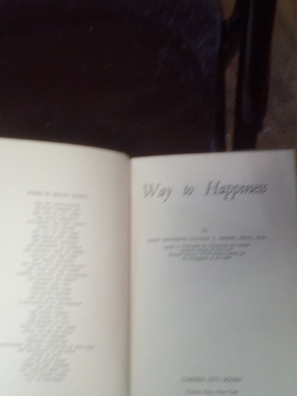 THIS IS A USED BOOK IN OKAY CONDITION WITH STAINED PAGES – 
WAY TO HAPPINESS BY FULTON J SHEEN - THESE ARTICLES ARE WRITTEN WITH A PARTICULAR PURPOSE, A SPECIAL METHOD, A DEIBERATE SPIRIT.  THE PURPOSE WILL BE TO BRING SOLACE, HEALING AND HOPE TO HEARTS... THIS IS A USED BOOK IN OKAY CONDITION WITH STAINED PAGES – 
WAY TO HAPPINESS BY FULTON J SHEEN - THESE ARTICLES ARE WRITTEN WITH A PARTICULAR PURPOSE, A SPECIAL METHOD, A DEIBERATE SPIRIT.  THE PURPOSE WILL BE TO BRING SOLACE, HEALING AND HOPE TO HEARTS...