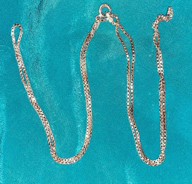 24" Sterling Silver Box Chain - Pre-owned