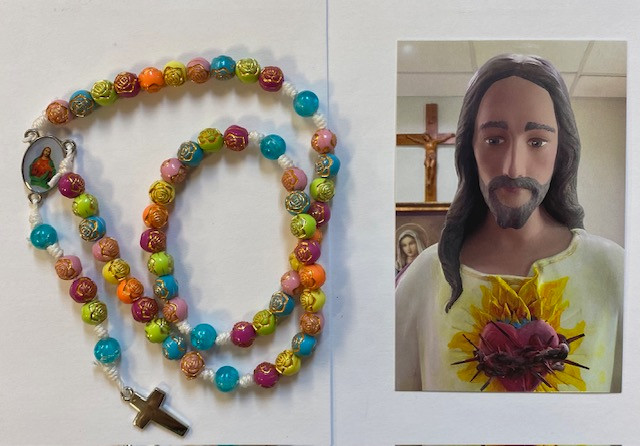 Jesus Beads Rosary with Sacred Heart Centerpiece and Instructional  Holy Card