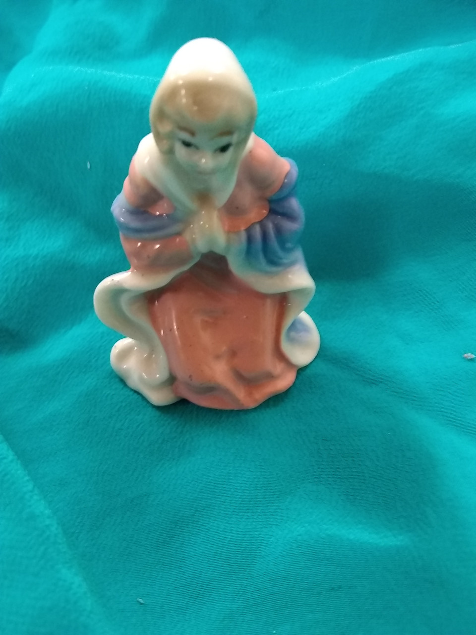 Blessed Mother Nativity Piece - glazed - 2 inch