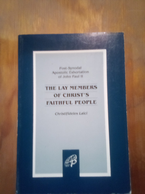 LETTER OF HIS HOLINESS JOHN PAUL 11 - TO THE BISHOPS OF THE UNITED STATES, APRIL 3, 1983. 

Sacred Congregation for Reli; 1983; small format; Softcover; Used book in fair condition with minor soiling.