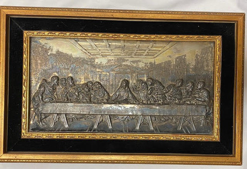 Rare Find! Vintage 16" x  10" 3D Last Supper With Gold Wood Frame and Velvet Mat