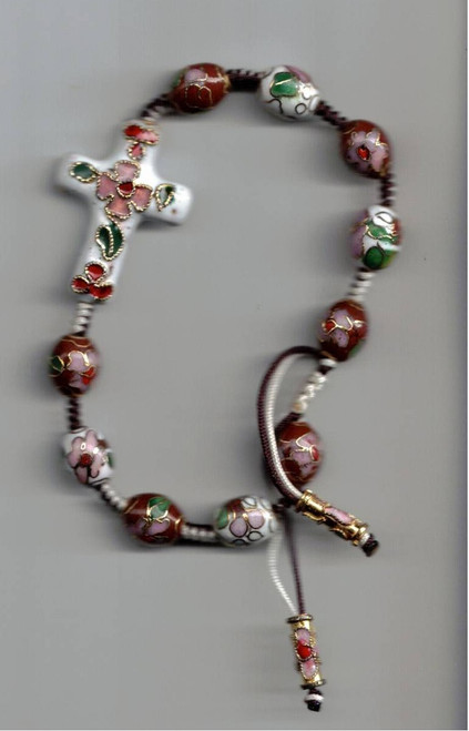 Rosary Bracelet Made by Pregnant Single Mothers in China 