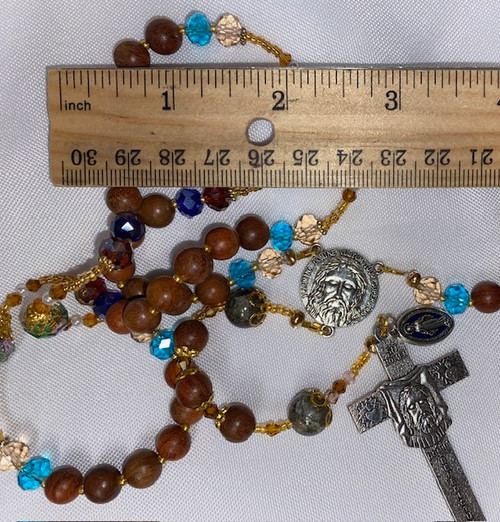 Stunning Handmade Rosary with Velvet Case - Silver-tone Holy Face Centerpiece & Crucifix - Miraculous Medal